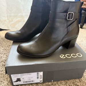 Ecco Women's Leather Heeled Boots
